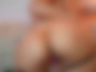 AileenAxa's Live Sex Cam Show