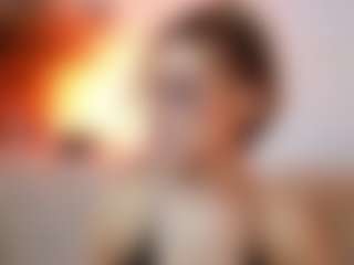 AileenAxa's Live Sex Cam Show