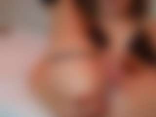 AileenAxa's Live Sex Cam Show