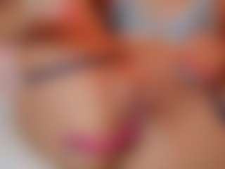 AileenAxa's Live Sex Cam Show