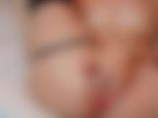 Live cam show with AileenAxa - Handjob on Camming Site