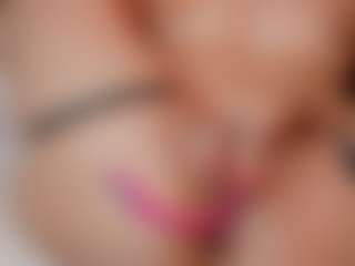 AileenAxa's Live Sex Cam Show