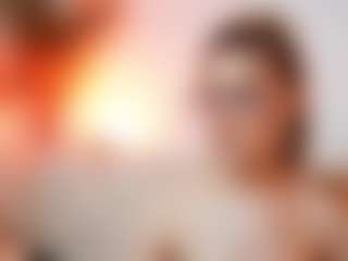 AileenAxa's Live Sex Cam Show