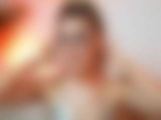 AileenAxa's Live Sex Cam Show