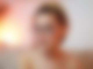 AileenAxa's Live Sex Cam Show