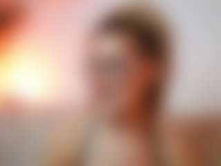 AileenAxa's Live Sex Cam Show