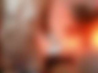 AileenAxa's Live Sex Cam Show