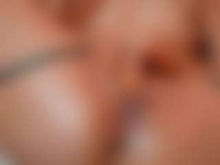 AileenAxa's Live Sex Cam Show