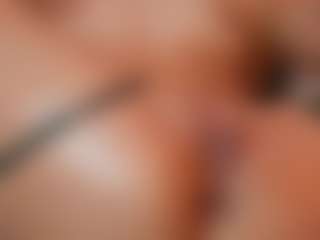 AileenAxa's Live Sex Cam Show
