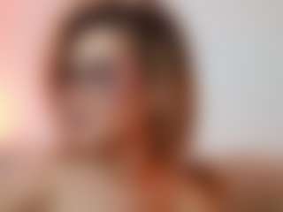 AileenAxa's Live Sex Cam Show