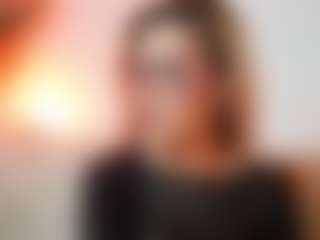 AileenAxa's Live Sex Cam Show