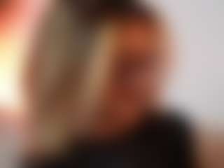 AileenAxa's Live Sex Cam Show