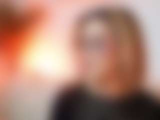 AileenAxa's Live Sex Cam Show
