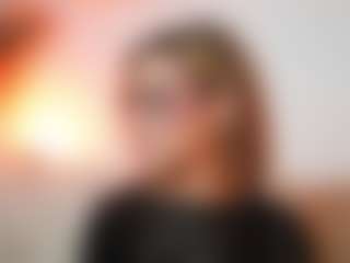 AileenAxa's Live Sex Cam Show