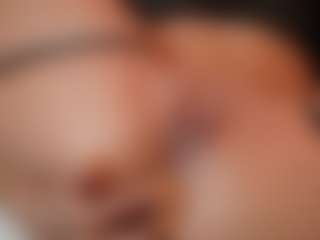 AileenAxa's Live Sex Cam Show