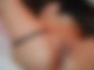 AileenAxa's Live Sex Cam Show