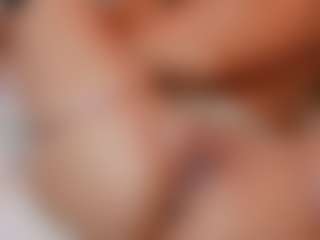 AileenAxa's Live Sex Cam Show