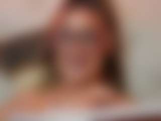 AileenAxa's Live Sex Cam Show