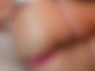 AileenAxa's Live Sex Cam Show