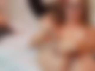 AileenAxa's Live Sex Cam Show