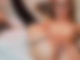 AileenAxa's Live Sex Cam Show
