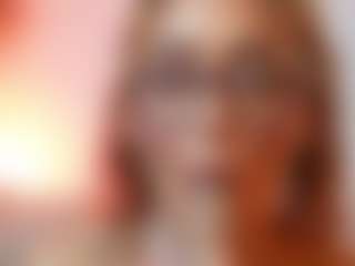 AileenAxa's Live Sex Cam Show
