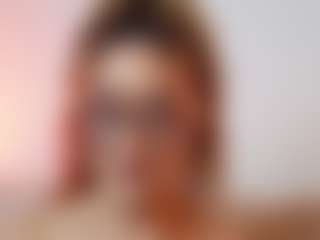 AileenAxa's Live Sex Cam Show