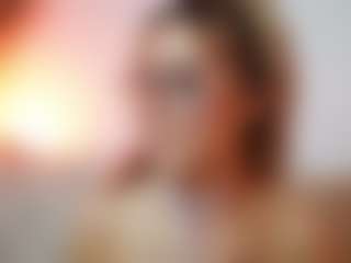 AileenAxa's Live Sex Cam Show