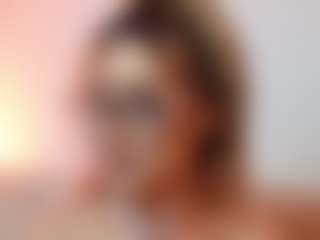 AileenAxa's Live Sex Cam Show