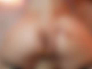 AileenAxa's Live Sex Cam Show