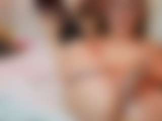 AileenAxa's Live Sex Cam Show
