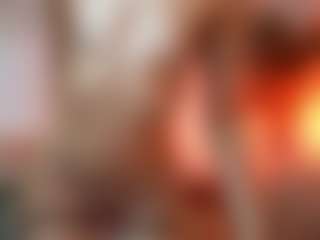 AileenAxa's Live Sex Cam Show