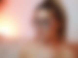AileenAxa's Live Sex Cam Show