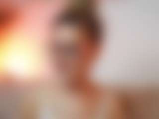Live cam show with AileenAxa - Smoking on madthumbs