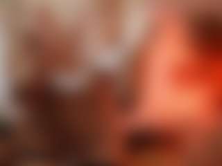 AileenAxa's Live Sex Cam Show