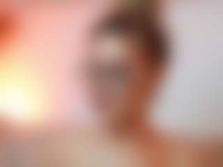 AileenAxa's Live Sex Cam Show