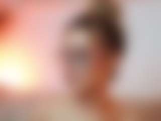 AileenAxa's Live Sex Cam Show