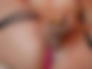 AileenAxa's Live Sex Cam Show