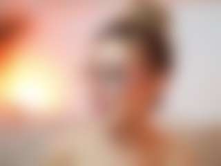 AileenAxa's Live Sex Cam Show