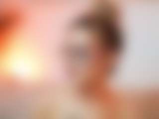 AileenAxa's Live Sex Cam Show