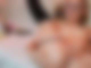 AileenAxa's Live Sex Cam Show
