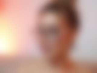 AileenAxa's Live Sex Cam Show