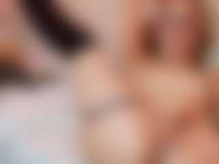 AileenAxa's Live Sex Cam Show