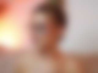 AileenAxa's Live Sex Cam Show