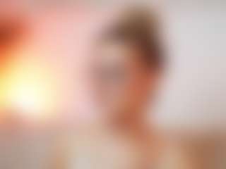 AileenAxa's Live Sex Cam Show