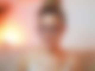 AileenAxa's Live Sex Cam Show