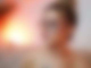 AileenAxa's Live Sex Cam Show