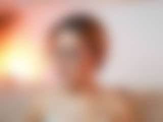 AileenAxa's Live Sex Cam Show
