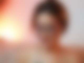 AileenAxa's Live Sex Cam Show
