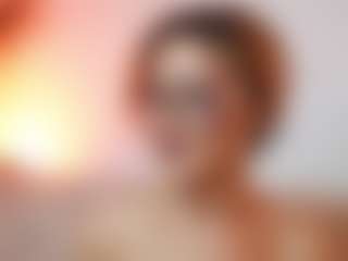 AileenAxa's Live Sex Cam Show
